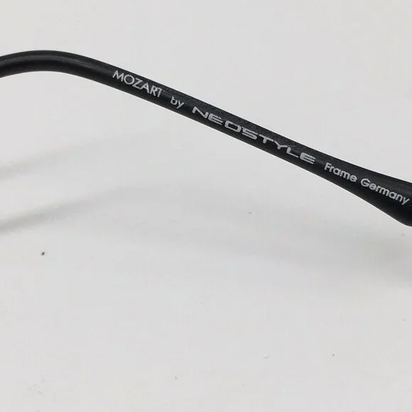 Mozart 412 822 NEOSTYLE Vintage 1990er Victorian Small Glasses Angular 46-16